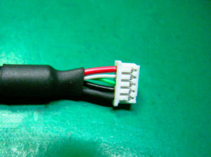 USB端子をコネクターに付け替え_コネクタ装着